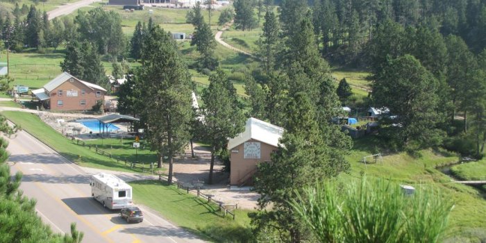 1024x768 Black Hills Cabins & Motel at Quail's Crossing, Hill City, SD