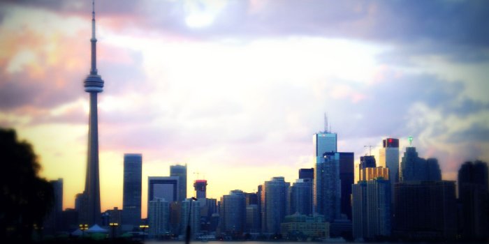 2560x1440 Toronto City Wallpapers