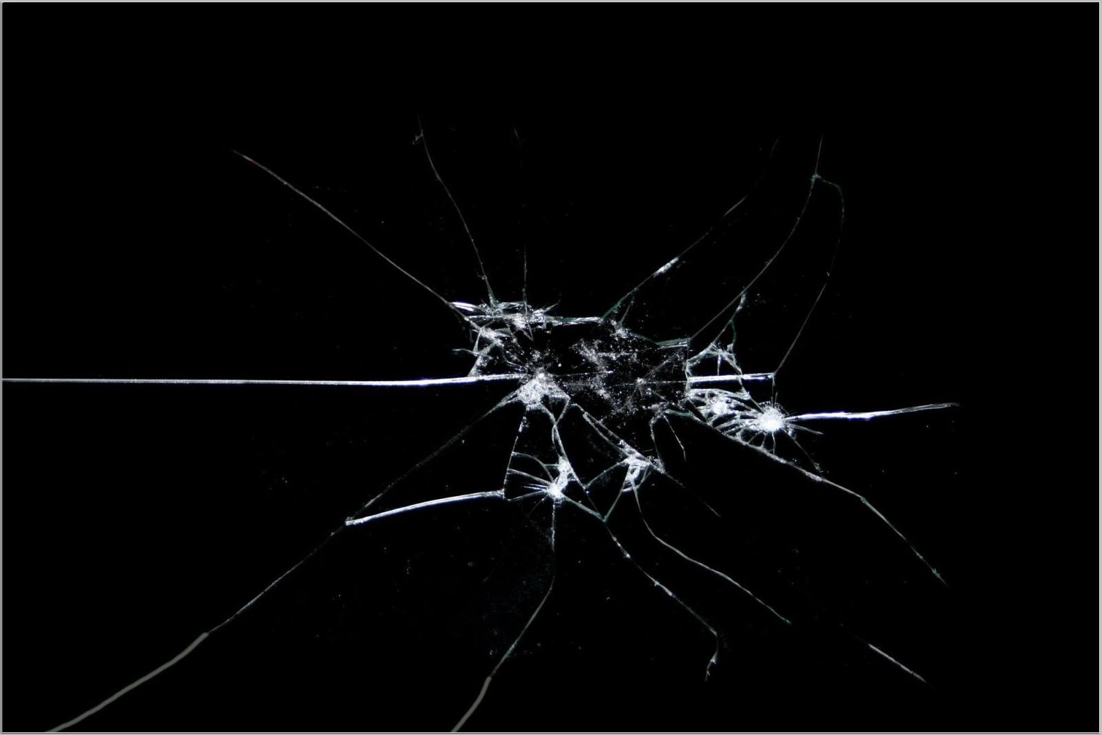 2009x1342 70+ Cracked Screen Wallpapers on WallpaperPlay