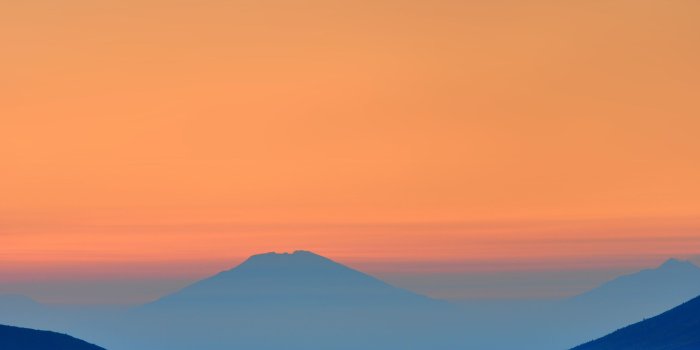 2732x2732 Wallpapers of the week: mountains