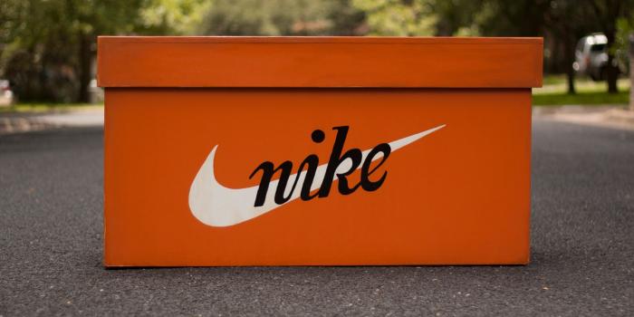 1600x1200 Nike Wooden Shoe Box - peters - Personal network