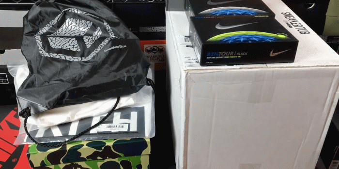 1920x1065 Sneaker Box