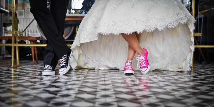 1920x1016 newly wed with pink and black converse all star low tops free image