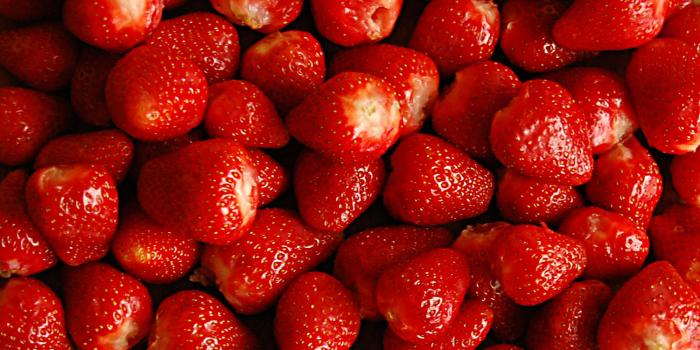 2000x1408 Kawaii Strawberry Wallpaper (60+ images)