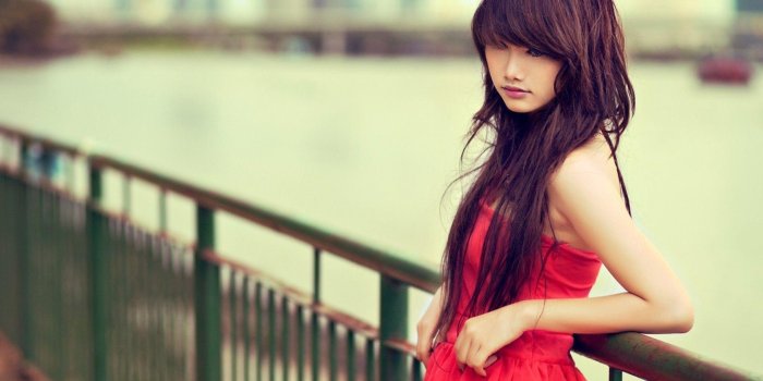 2560x1600 Cute Girl Wallpapers