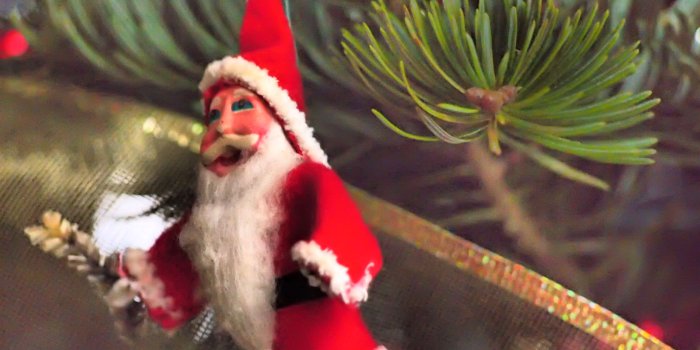 3840x2880 3102774 christmas, creepy, ornament, santa claus, tree 4k wallpaper