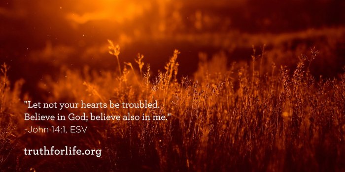 1920x1920 Believe in God : Wallpaper