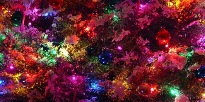 1024x768 Christmas :) - Bright Colors Wallpaper (20524097) - Fanpop