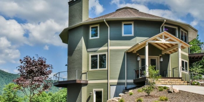1024x768 SKYTOP CHALET as seen on DIY Network , Mountain Top Paradise! 5BR Unique  Round Home, 3 Master Suites - Black Mountain