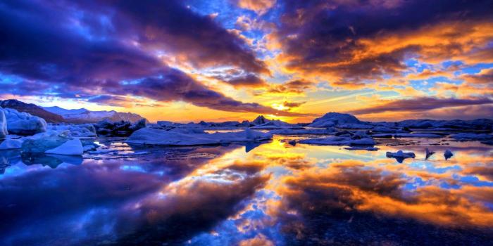 1680x1050 Sunset Clouds Sea Ocean Reflecting Evening Sunrays Purple Nature