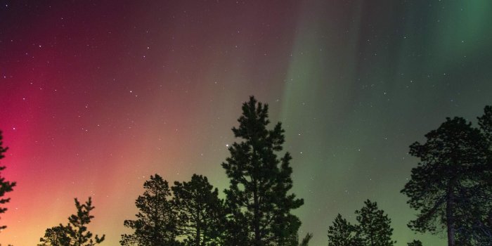 3840x1080 Aurora Dual Screen Wallpaper - Soul Is Dyed The Color Of Its