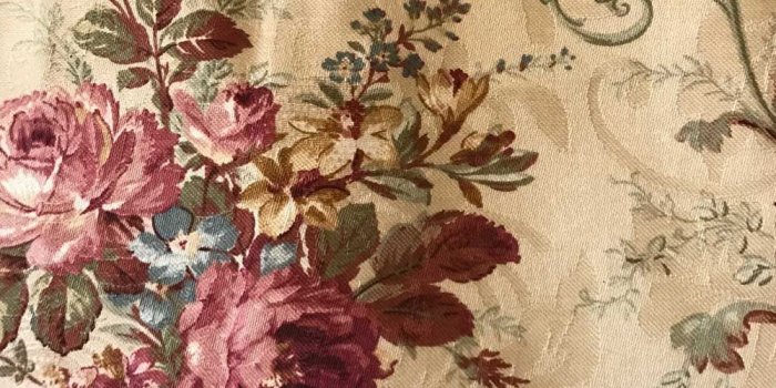 1000x1000 Victorian Rose Crimson and Honey Damask Valance in 2019 | Home Decor