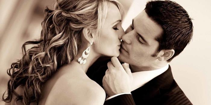 1920x1080 Love Kiss Wallpaper 2018 (68+ pictures)