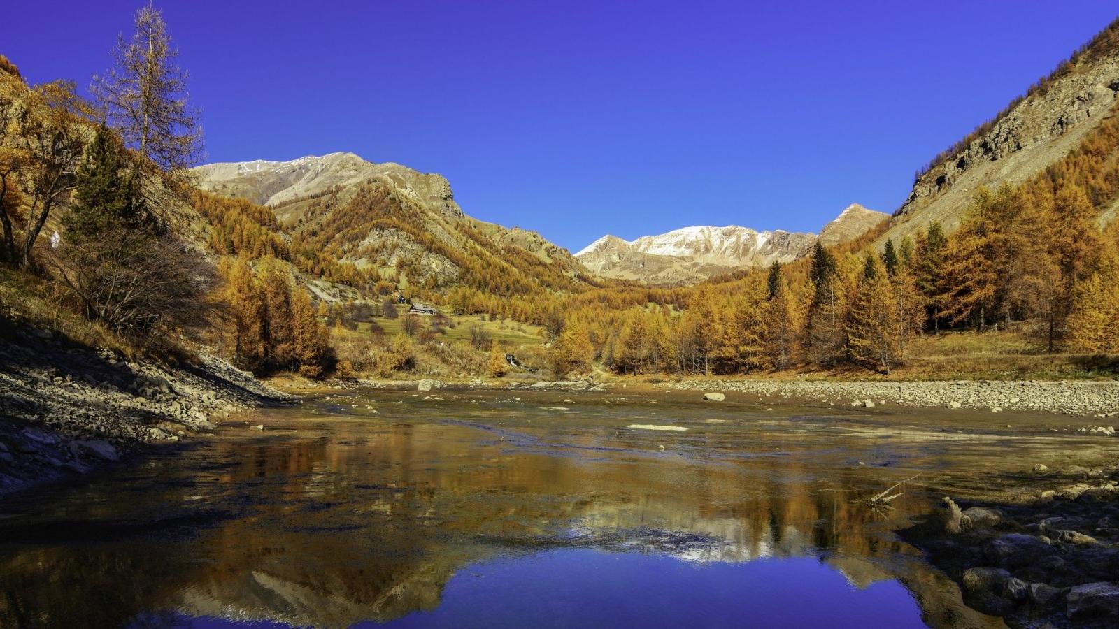 1920x1080 Download 1920x1080 Clear Sky, Lake, Reflection, Autumn, Fall