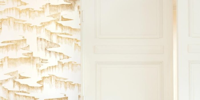 900x900 Rift Wallpaper, Metallic Gold on Bone White