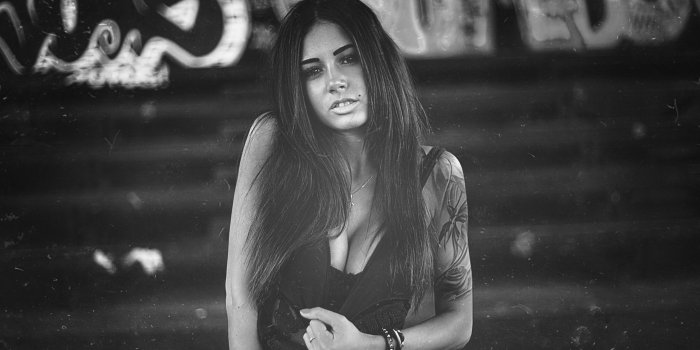 2560x1600 Tattoo Girl Wallpapers