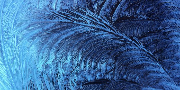 1920x1200 Windows 7 themes: candlelight, snowflakes, and new dynamic themes