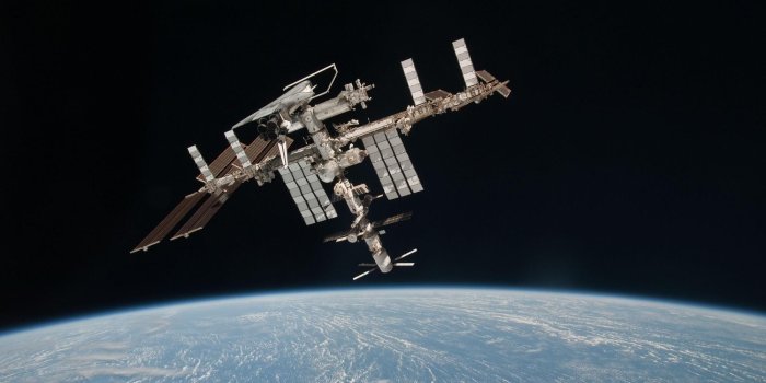 2000x1310 Free Real Space Wallpaper Desktop Background at Misc » Monodomo