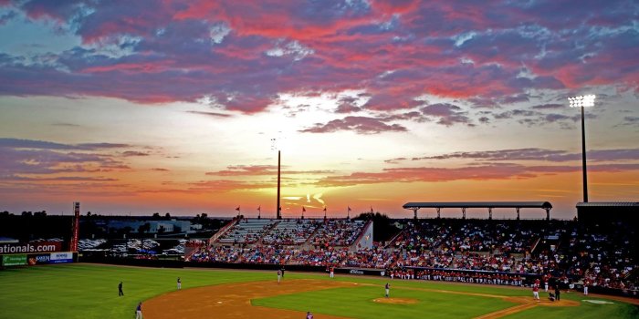 2048x1346 Green grass baseball field, Major League Baseball, baseball, stadium