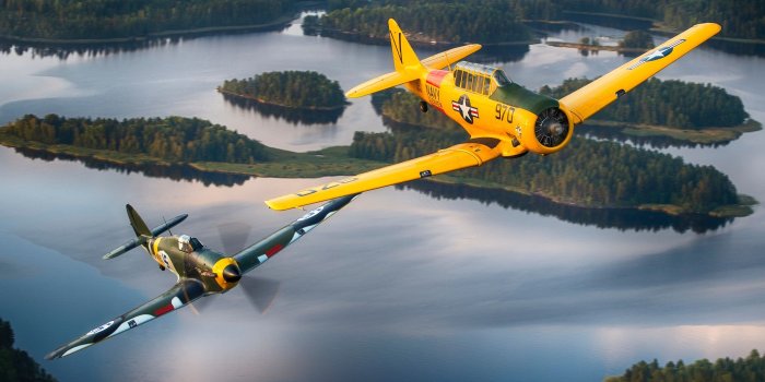 2560x1440 File:Finnish Air Force Hawker Hurricane warbird and US Navy T-6