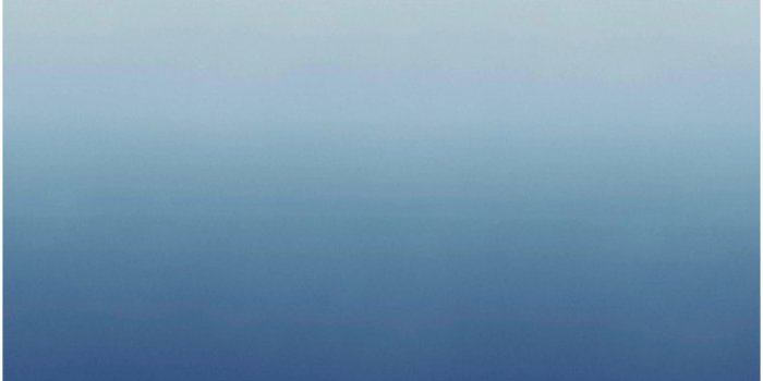 2616x2616 Aurora Azure Wallpaper in Light Blue to White Gradient