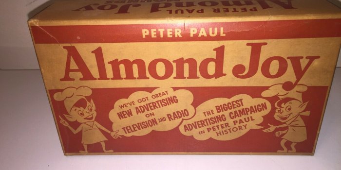 1600x1200 1950's Peter Paul Almond Joy Candy Bar Box
