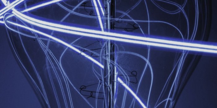 1350x2400 Download wallpaper 1350x2400 bulb, thread, glow, luminescence