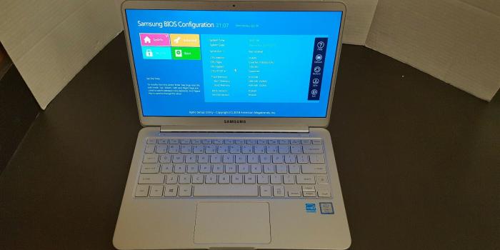 1600x900 Samsung NP900X3T 13.3