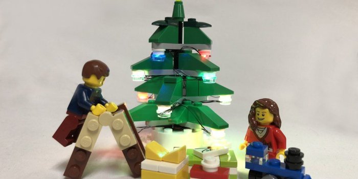 1024x768 Light Up String - 12 LED RGB LEGO Studs - LEGO LEGO LIGHT KIT