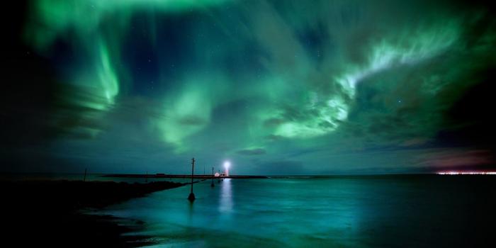 2560x1600 Green Aurora Borealis #6923121