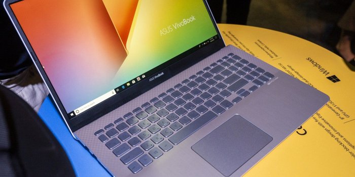 1600x1200 ASUS VivoBook S: I hope you like colors | Windows Central