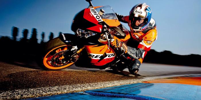 2560x1600 Motorcycle Racing Wallpaper - HD WAR WALLPAPERS