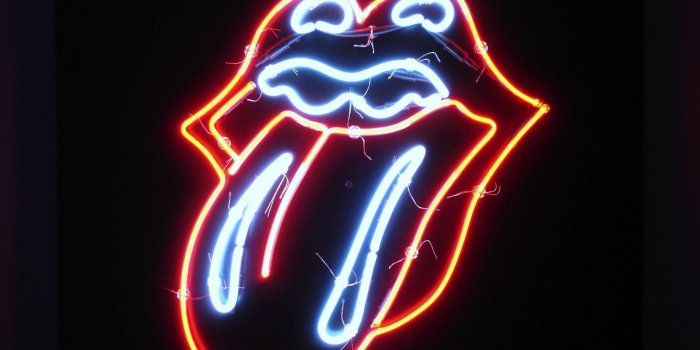 1600x1200 Rolling Stones Tongue Iphone Wallpaper HD Wallpapers 1600x1200 px