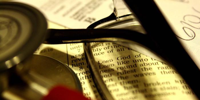 2800x1867 Medicine, Spirituality, and the Med Student: How a Spiritual Outlook