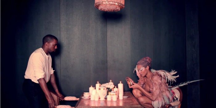 1366x768 Runaway | A Girl's Gotta Be