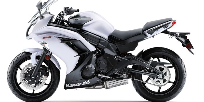 2000x1225 2013 Kawasaki Ninja 650 White Color – Background Wallpaper HD