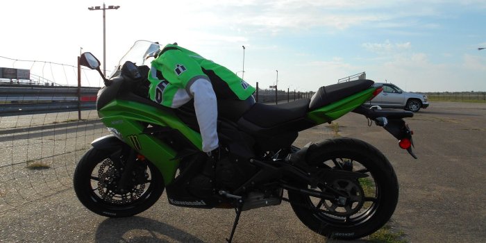 1600x1200 2014 Green Kawasaki Ninja 650 Pictures, Mods, Upgrades, Wallpaper