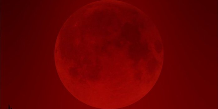 1126x2436 Blood moon | iPhone Wallpapers - DIY Craft