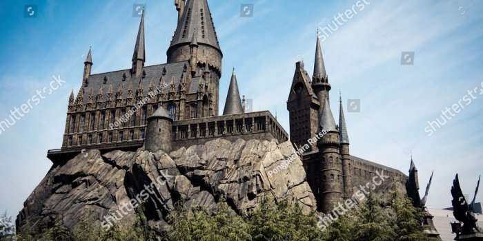 1500x1101 Hogwarts School Of Witchcraft And Wizardry Wallpapers Mobile For