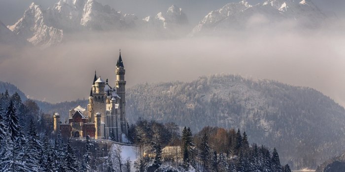 1920x1275 Winter Castle Wallpaper (66+ images)