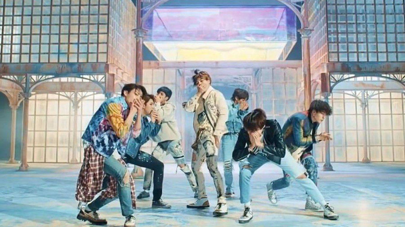 1366x768 Bts Laptop Wallpaper - (35+) Group Wallpapers