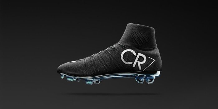 1600x1200 CR7 Shoes Wallpapers