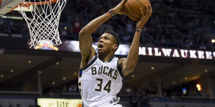 1600x900 Giannis Antetokounmpo Dunk Wallpaper 63781 1600x900px