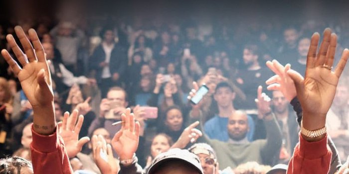 750x1334 Using Kanye West As Your Phone Wallpaper Makes Even - Kanye West