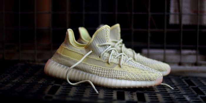 1140x800 adidas Yeezy 350 