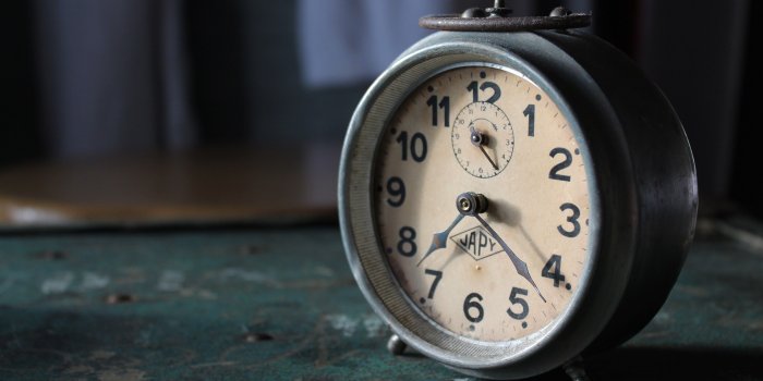 3840x2160 Wallpaper Old alarm clock 3840x2160 UHD 4K Picture, Image