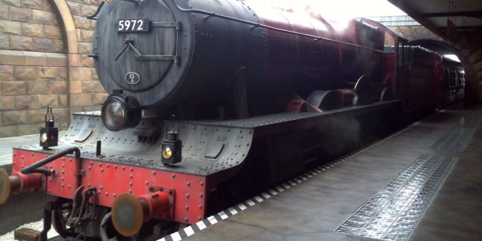 1024x768 Wizarding World of harry Potter | Tales from the Dot Side