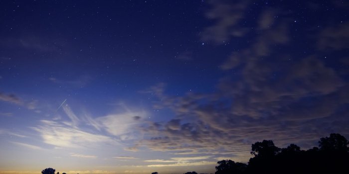 1920x1080 Fluffy clouds in the dark blue sky wallpaper - Nature wallpapers