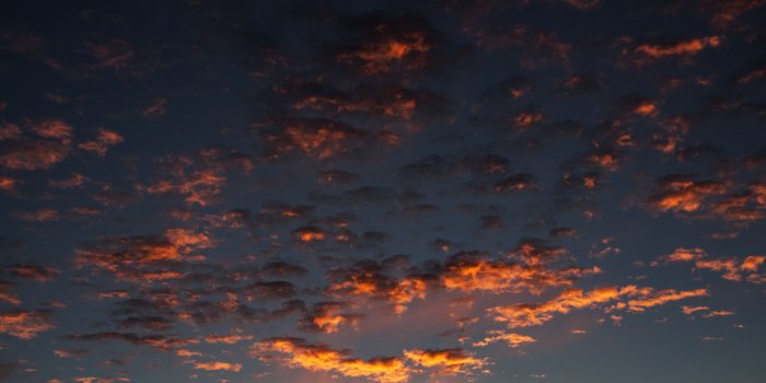 4752x3168 Sunrise clouds dark blue sky wallpaper free image