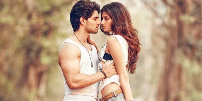 1366x816 Romantic Wallpapers Couple